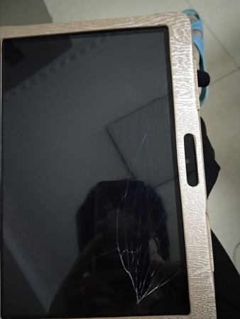 啥质量啊，根本没用的，用着用着屏幕都会自爆的，而且呢，服务态度也不好，大家都不要买吧!