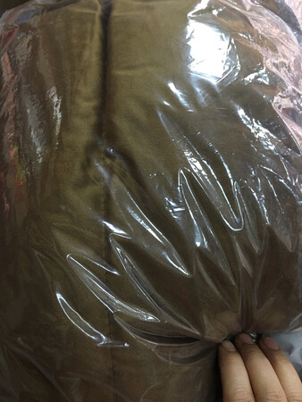 亲们拍时小心了，颜色太暗，对不上，钱头又多。买件衣服这样搞得心情也不好，又这么贵亏大。