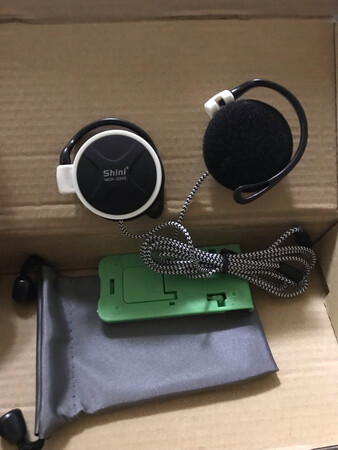 昨晚下单今天就到了，快，试了音色不错