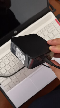 质量很好，轻便，正常使用，线看着很牢固，适合外出携带。