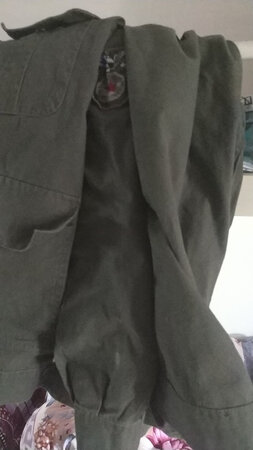 收到衣服试过了！大小刚好很喜欢！值得这个价格