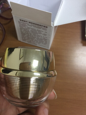商品与描述相符，物流速度快，暂时屯货还没用，用了再追加。