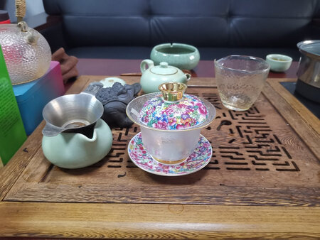 宝贝不错，比较满意。这圆通的物流大大的差评！！！好久没收到这么烂的送货了！！！