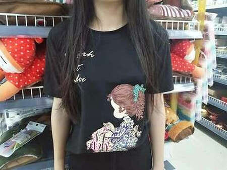 衣服质感非常好，穿上之后很舒适，显年轻哦。