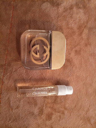 香水这个东东，还得看大牌噢！喜欢这款邂逅，改天买大瓶的，哈哈?迷人的味道，久久不散
