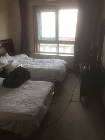 宾馆干净整洁，配套设施齐全，房间光线好，我每次过来就喜欢住在这里。