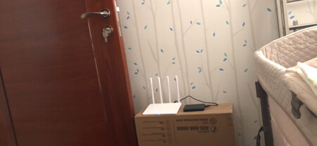 家里的路由器信号不好，用了这个从此不用再担心信号问题了！网速快了，心情也好了，值得购买！