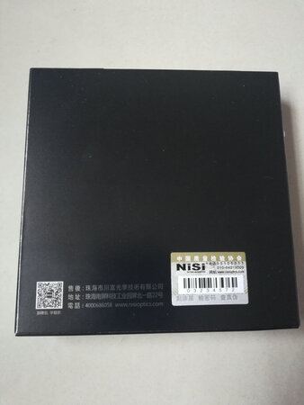 物流还是很快，商品看上去也没啥问题，已经安装到镜头上…