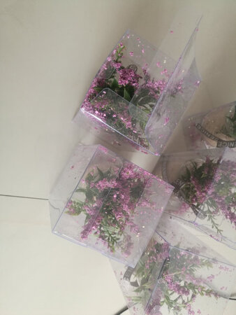 东西是不错，就是稍微小一些。