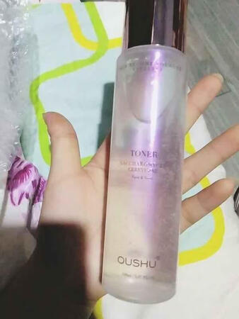 晚上睡觉用 一点都不油 第二天早上脸滑滑的 真心推荐 痘痘也有改善(*^__^*)