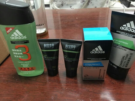 买来送给老公的，问他好用吗， 他说还行吧，就是还得每天早起2分钟，哈哈?为了美不得付出点，总体效果不错，好评
