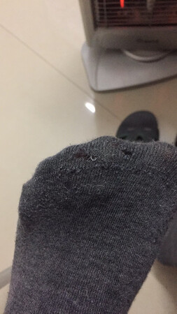 这个袜子不是一般的差，才穿几次，如图(无语）......