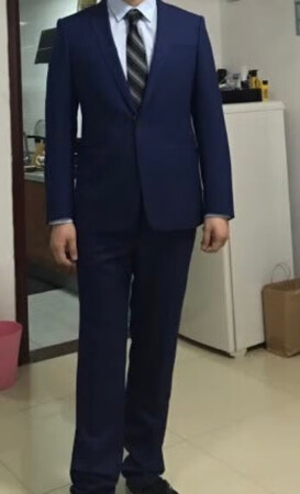 老公超级喜欢这款衣服  结婚穿的   现在除了这件  别的都看不上眼了