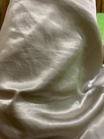 质量不好 穿了一晚上就这样了 不多说