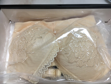东西很好，穿着很舒服，价格也合理。