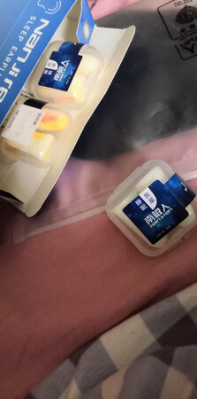 这才怎么用啊？隔音效果好差呀