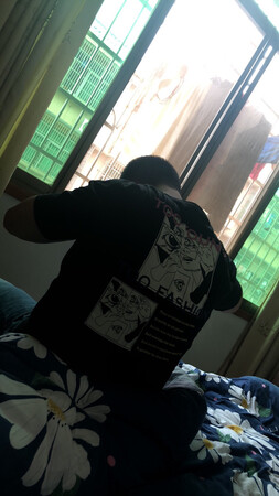 质量还不错的，款式也还可以，之前大小不合适，然后客服换了