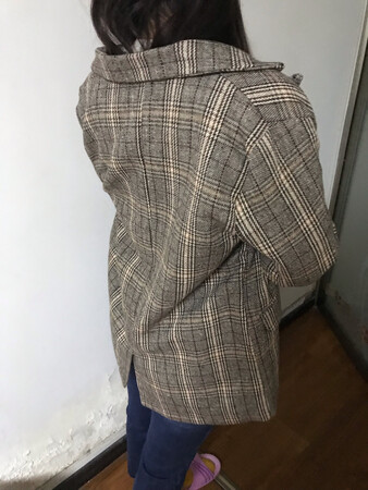 衣服不错，穿着有气质，百搭款，很阳**质