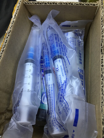 家里打印机打印的太不清楚了，这不，在网上购买了这款，老公试用了下，效果不错，挺好的！