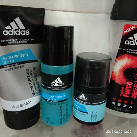 少年非常喜欢，喜欢这个味道，用起来很清爽滴！