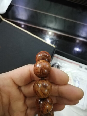很漂亮，很喜欢，店家服务态度好。