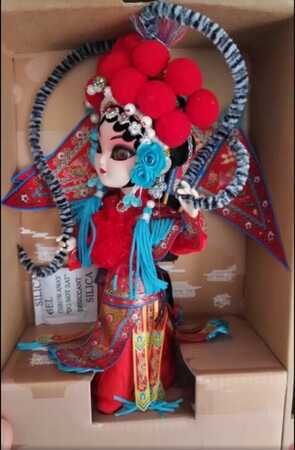 很不错的中国风物件儿，买来送给外国朋友的，她很喜欢，做工很棒！