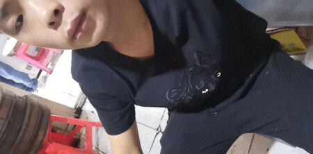 衣服错，跟图片一样，纯棉穿到身上挺舒服，刺绣也挺好的