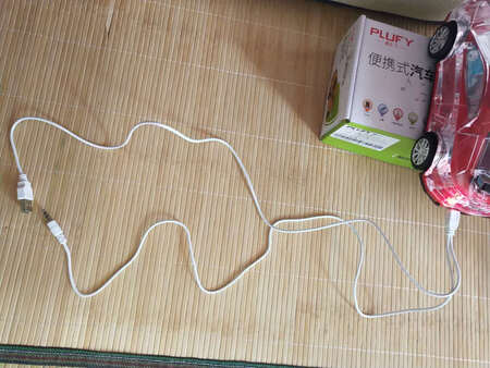 对冲电器的线最不满意，来个双头的，不方便