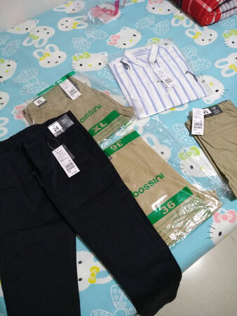 堡狮龙服装裤子的样子都很漂亮穿起来很舒服，大品牌做工比较精细材质也很棒，京东自营优惠活动给力送货速度也很快，非常满意的618购物体验！