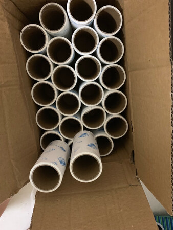 挺便宜的。还包邮。就是没有包装袋。感觉有点不卫生。希望下次有包装袋