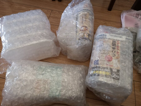 买了一堆东西，包装完好无损，还没来得及试用呢！