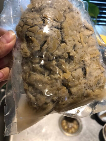 买了三次次了，很好吃，但这次坏掉了两袋，客服给换掉了……