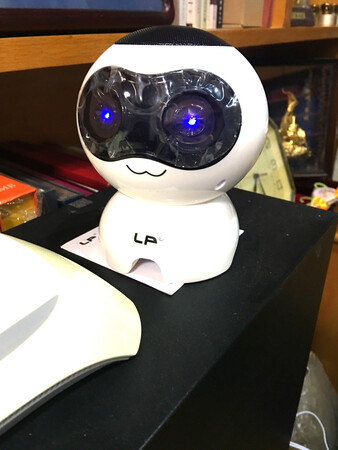 音响效果好，小巧可爱！