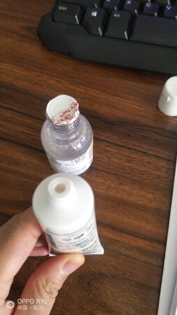 怎么洗面**上，都没有铝箔吗，没有的话，为什么爽肤水有