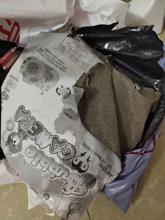 差评，真心凉了，6号反馈商品损坏，客服没让我申请，说会补发，11号说发货没给快递单号，12号问稍等没下文，14号才发货，好忽悠，其实不差这，就是觉得不诚实，是就是，没有就没有，都没有服务，质量也就一般