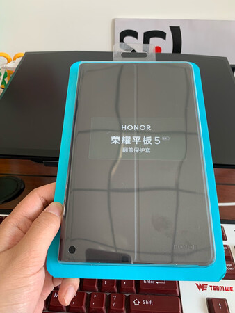 东西挺不错的，原厂质量有保障，用的也放心，快递很给力呀，第二天就收到了。
