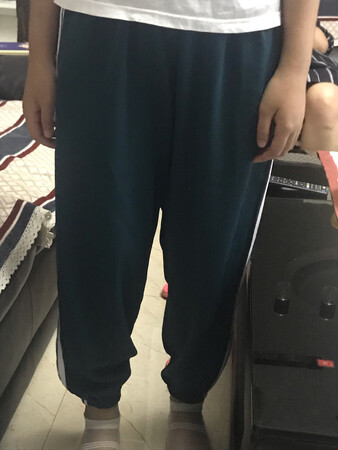 料子很舒服，上身效果也好。