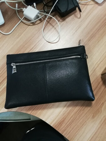 物流速度很快，金利来包包质量很好，值得信赖，下次还会光顾本店的。