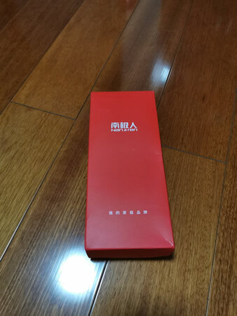 质量不错，高低正好，穿在鞋里，不露袜边，又保护脚，挺不错。