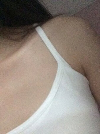 拿到手就试穿了一下很舒服，今天已经穿上了，没有任何束缚感，建议A.B罩杯和小c罩杯以上的穿，如果大c或def罩杯就不是很适合了
