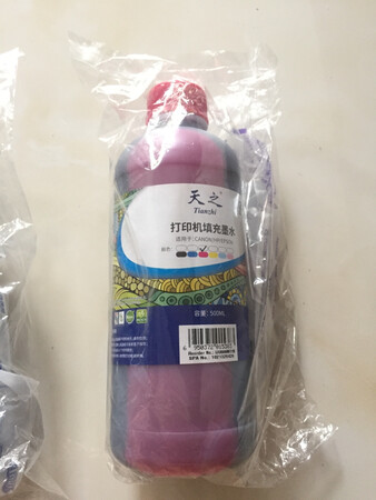 好大好大的一瓶，价格实惠，通用墨水。
