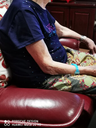 价格公总，质量较好，尺码合适，色彩齐全，需要再买，一次己买了两件
