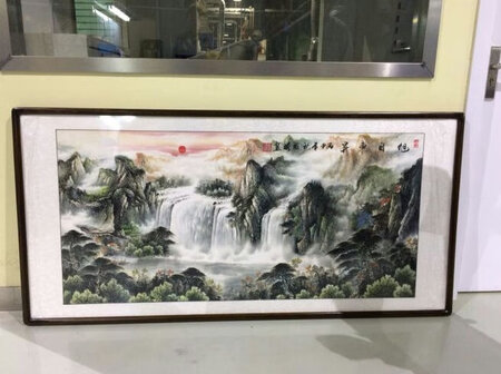 作品非常气派，装裱精美，挂在办公室里非常大气，个人非常喜欢！