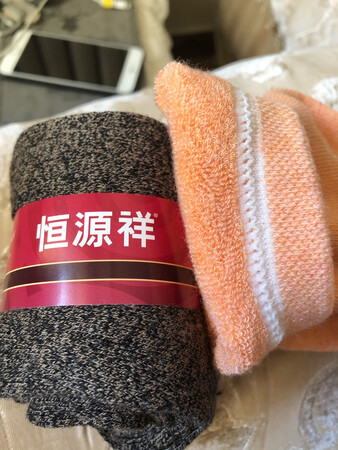 质量不错，挺厚实，总体来说还不错！