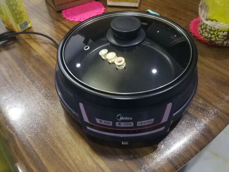 买来热菜用的，实际看个头不小哈。