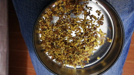 桂花碎的不像样，一点点也不香，绝对差评，差劲