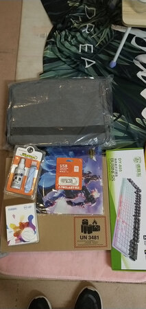 其他特色：客服解决问题还是很利索的，服务态度也比较OK，虽然过程一波三折，点赞（?ò ∀ ó?）