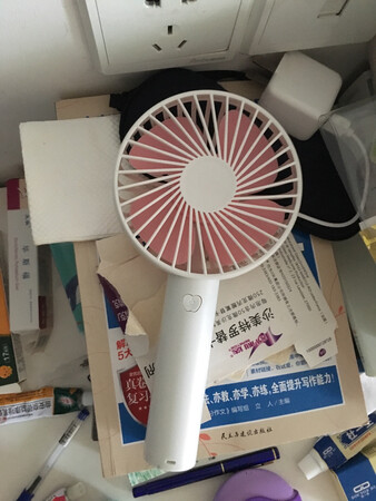 用了没多久就坏了，然后联系京东客服，第二天就换了，速度真的快