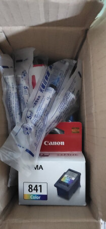 换了这种能加墨的，希望能增加打印量。