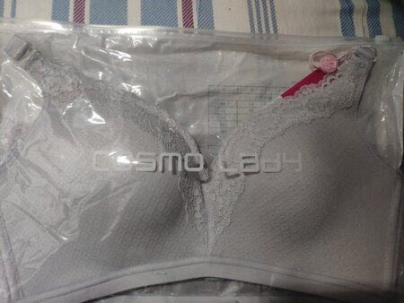 套装不错，料子摸着挺舒服的，也不厚，挺满意的。
